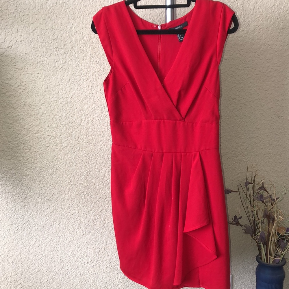 Forever 21 Red Short Sleeves Dress - Picture 3 of 14